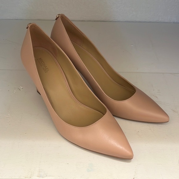 Michael Kors Heels - Picture 1 of 5